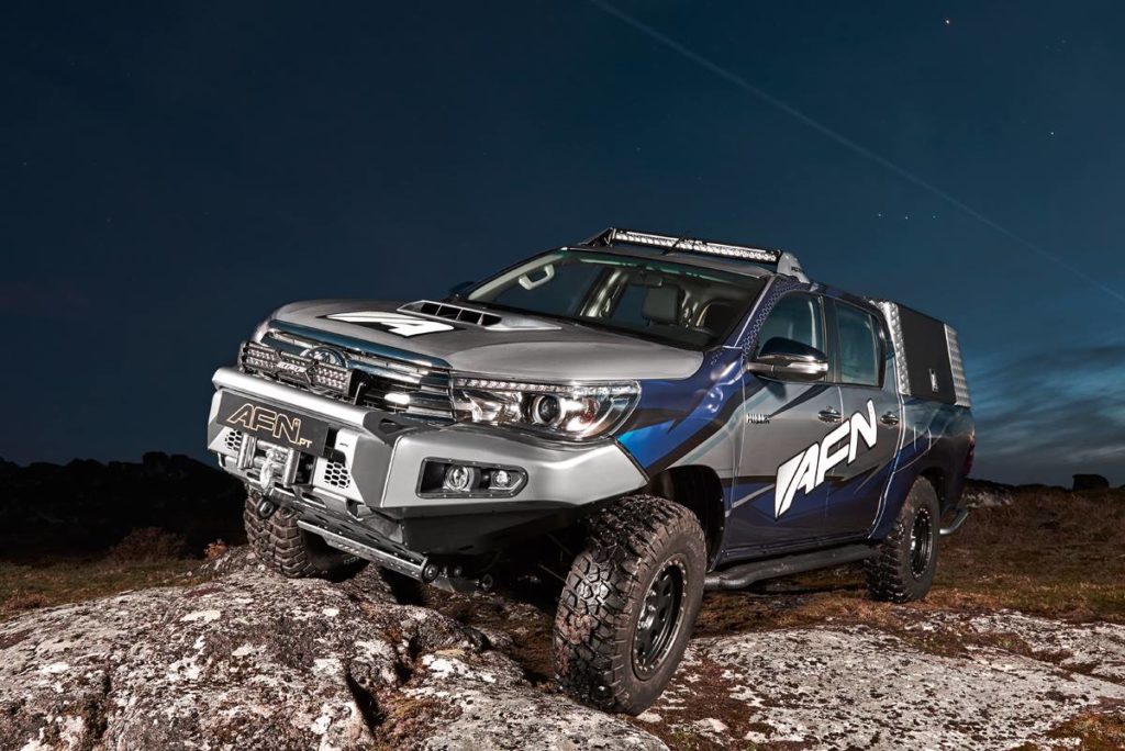 AFN Hilux bullbar no loops GUN series